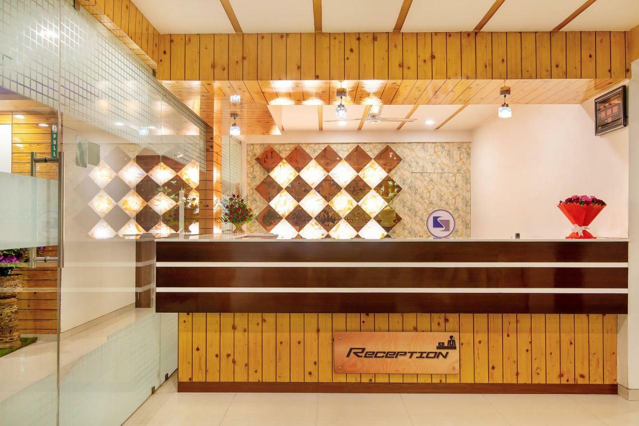 Hotel Sheetal Plaza Surat Eksteriør bilde