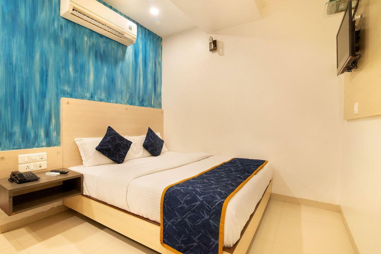 Hotel Sheetal Plaza Surat Eksteriør bilde